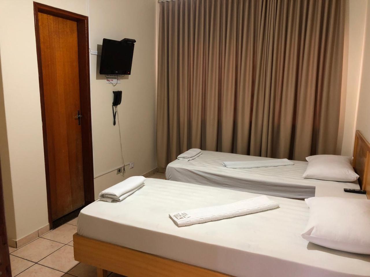 Acalantus Hotel กัวยาเนีย ภายนอก รูปภาพ